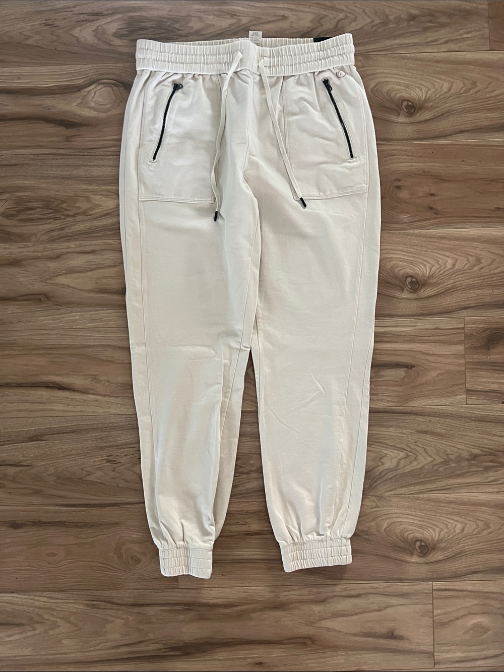 CALIA by Carrie Underwood NEW Cream Jogger Pants with Zipper Pockets